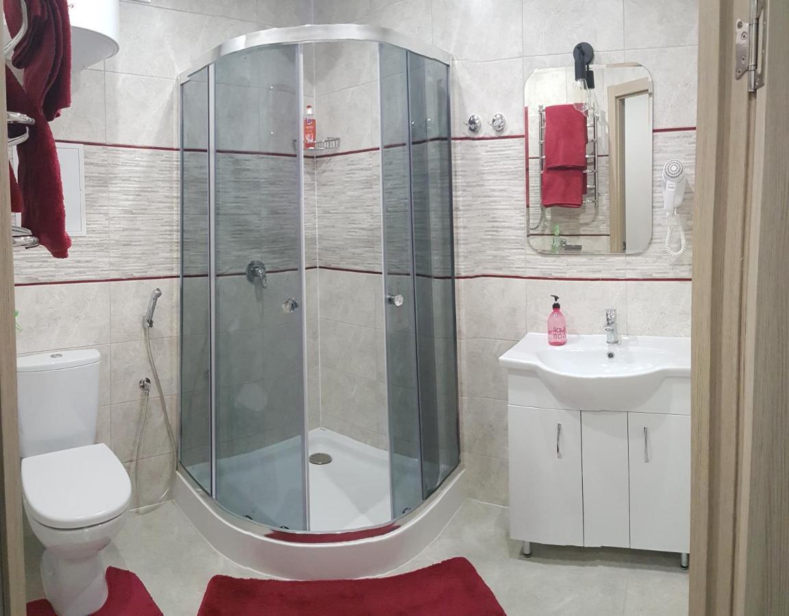Loft Studio Apartment On Teslenkа Street Kryvyi Rih Exterior foto