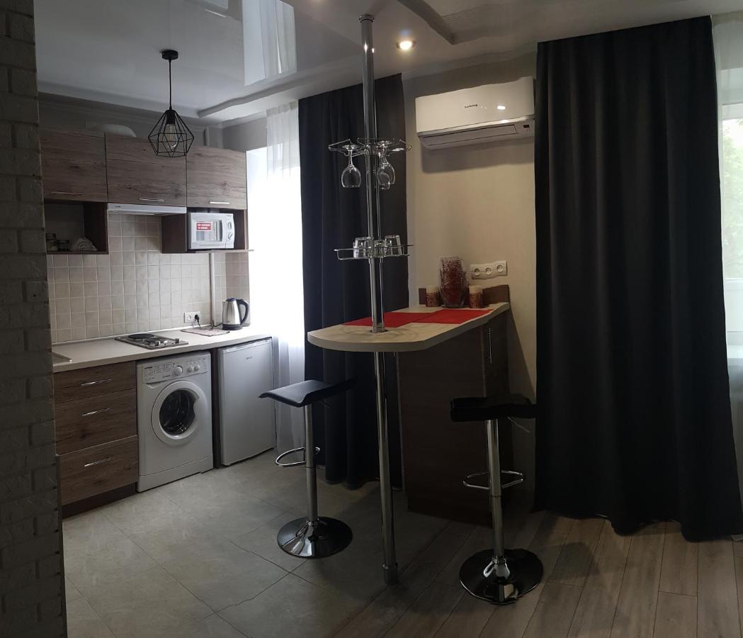 Loft Studio Apartment On Teslenkа Street Kryvyi Rih Exterior foto